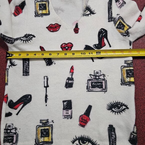 Tricotto Graphic Print Pullover Sweater S White V-Neck Artsy Embellished Beauty - Picture 7 of 9